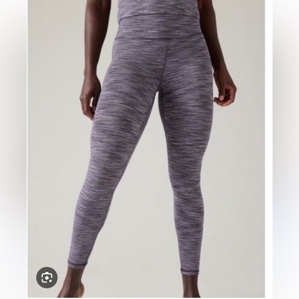 NWOT Athleta Transcend 7/8 Textured Legging Yoga Pilates Purple Violet Small